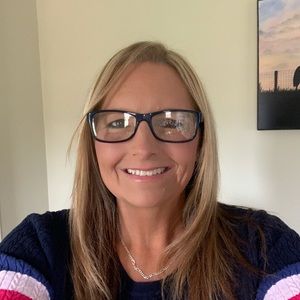 Meet your Posher, Julie c